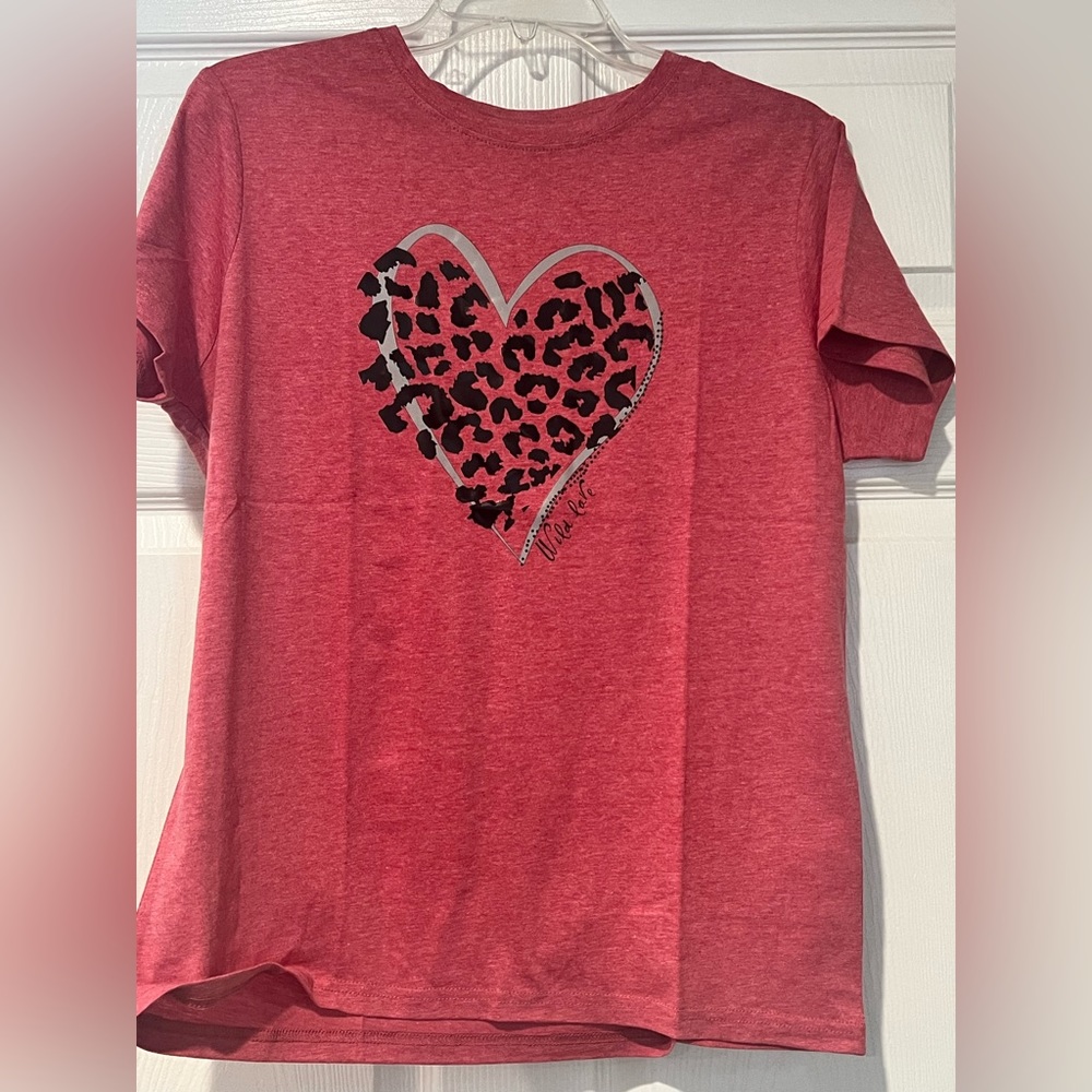 Cheetah Heart Shirt, Size XL, NWOT, Pink Rose Color